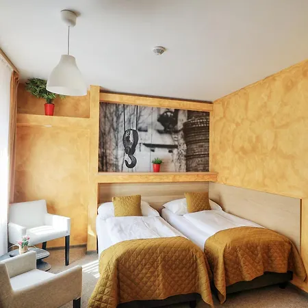 U Admirala 4* קלדנו