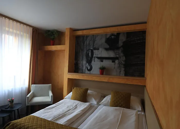 U Admirala 4* קלדנו