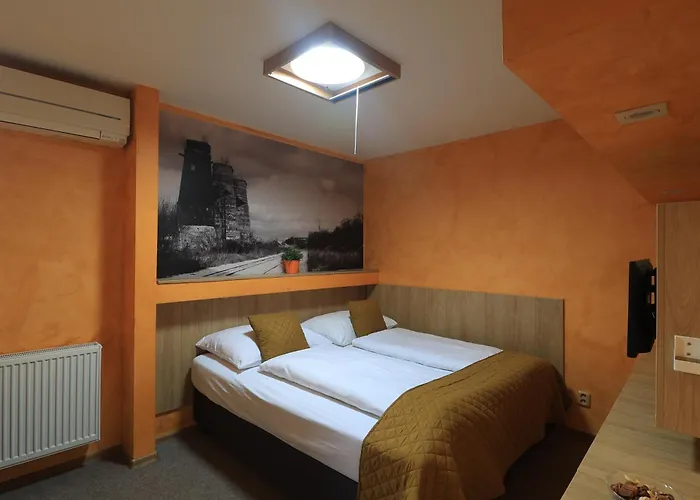 U Admirala קלדנו