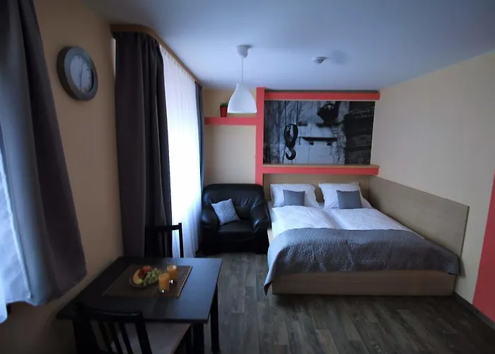 U Admirala 게스트하우스 4*